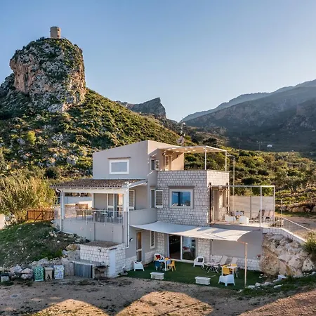 La Finestra Sul Mare Dello Zingaro Holiday home Scopello (Sicily)