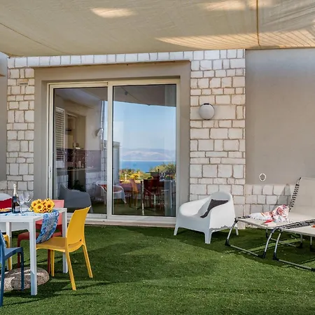 Holiday home La Finestra Sul Mare Dello Zingaro
