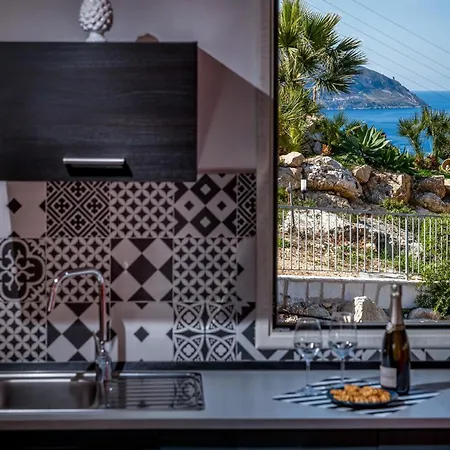 La Finestra Sul Mare Dello Zingaro Holiday home Scopello (Sicily)