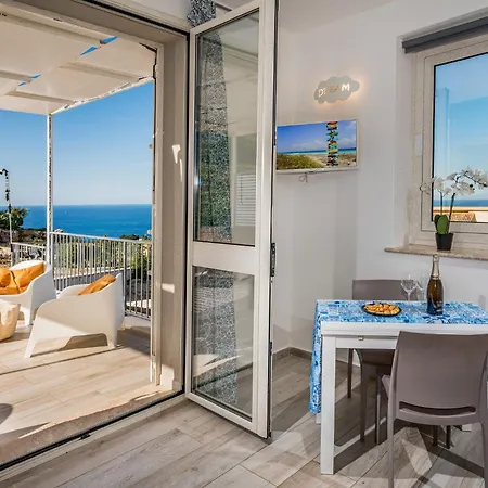 Holiday home La Finestra Sul Mare Dello Zingaro