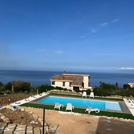 Vakantiehuis La Finestra Sul Mare Dello Zingaro Scopello (Sicily)